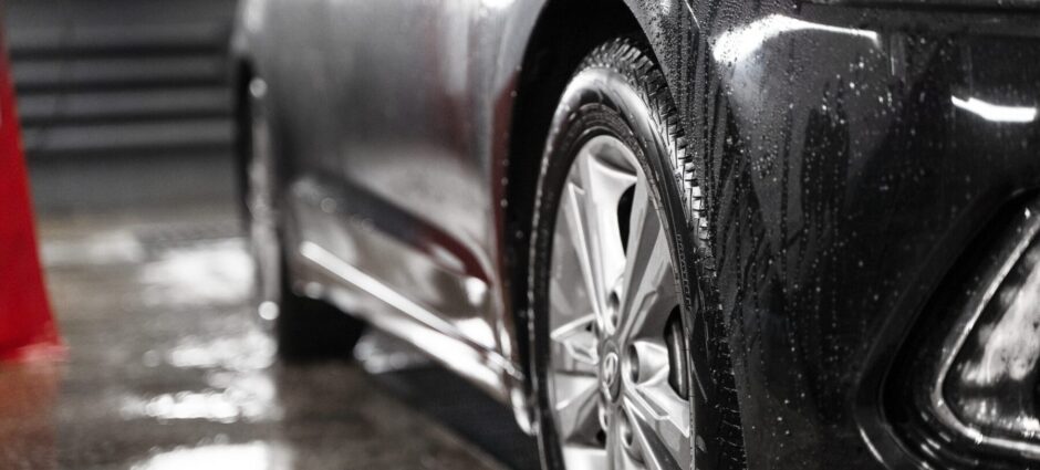 Conheça o pneu 185/70R14 da Barum 