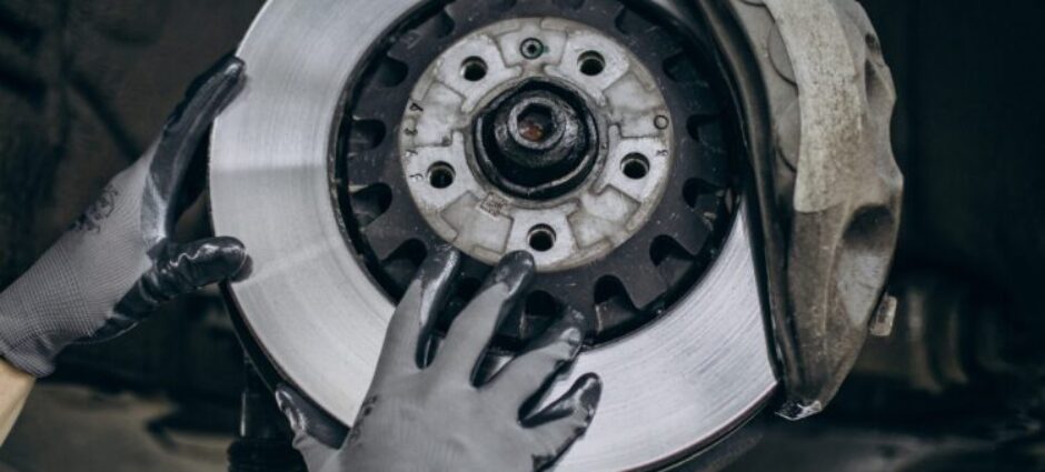 Qual o período para a troca de pastilhas de freio?